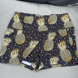 CVG Fine Apple Shorts (medium) 2.5”